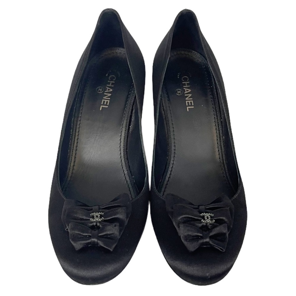 CHANEL Black Satin Bow Mid Heel Pump - Picture 10 of 16